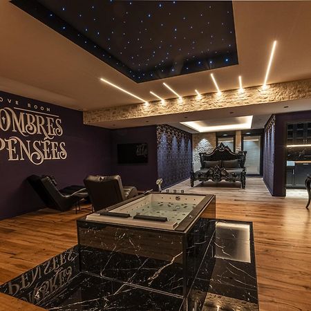 Sombres Pensees ميتز المظهر الخارجي الصورة